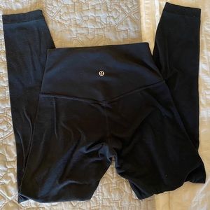 Lululemon 25” (7/8 length) Aligns